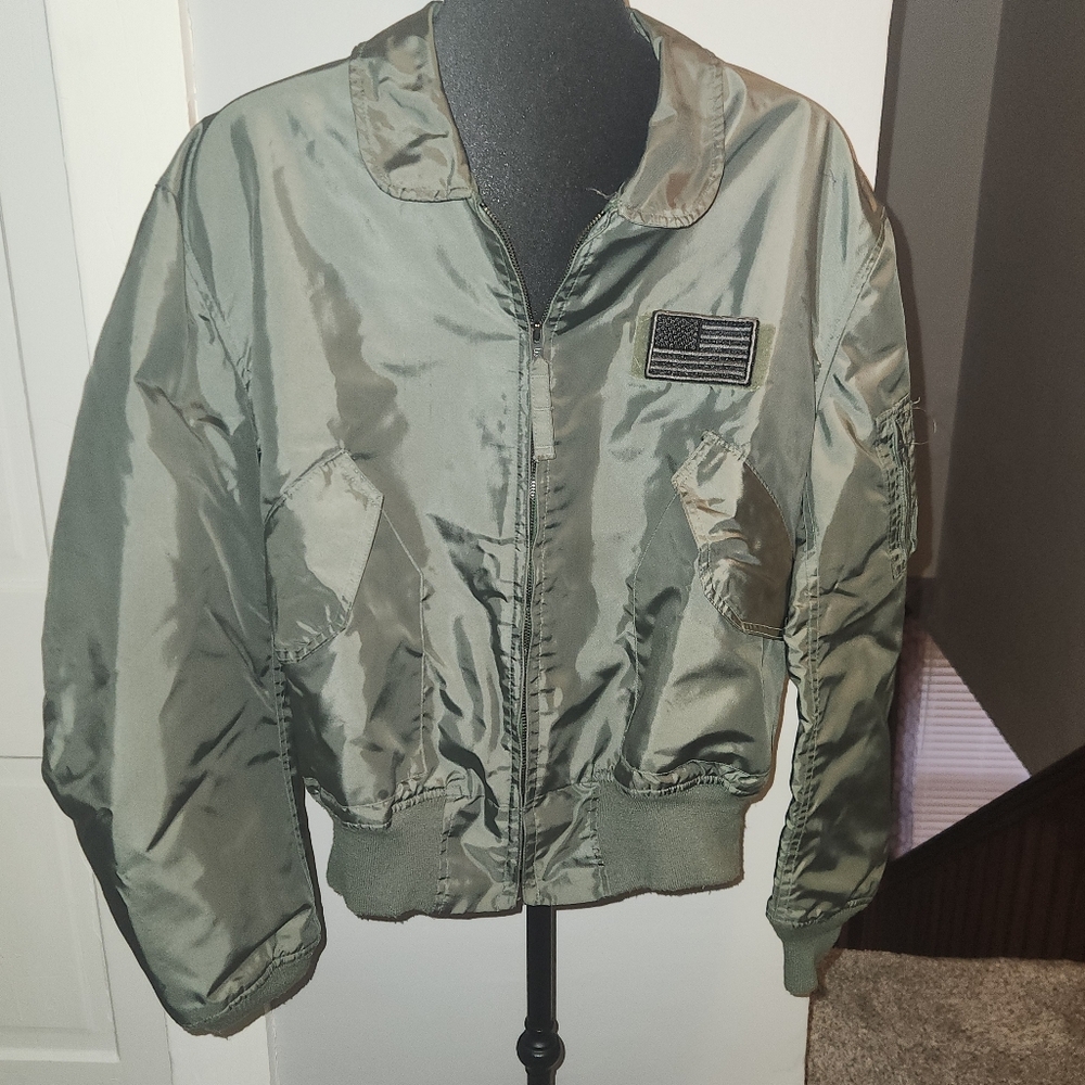 Vintage US Army flyer's Cold Weather CWU-36/P Jacket, Size X-Large . E-116